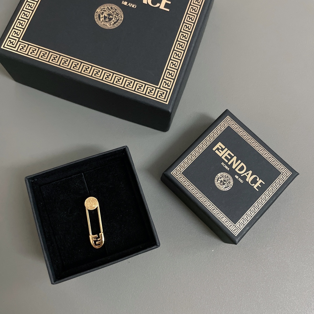 Z2400 Z-Sing Brass Accessories: Classic Medusa Design with Fend! - 图片 1