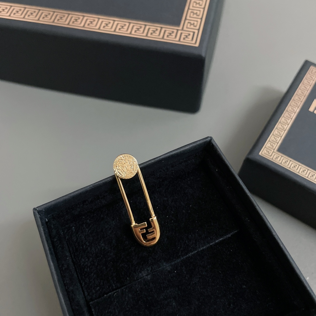 Z2400 Z-Sing Brass Accessories: Classic Medusa Design with Fend! - 图片 3