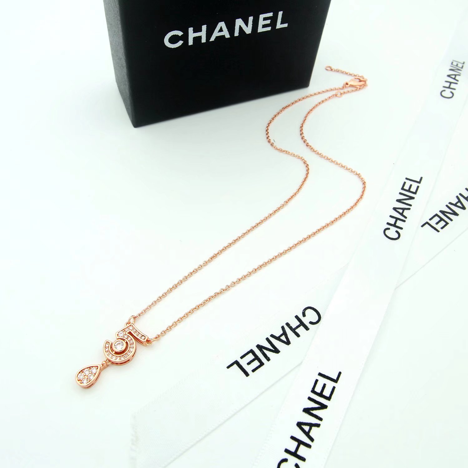 Valentino Haute Couture Haute Joaillerie Fine Jewelry Earrings Necklace 4