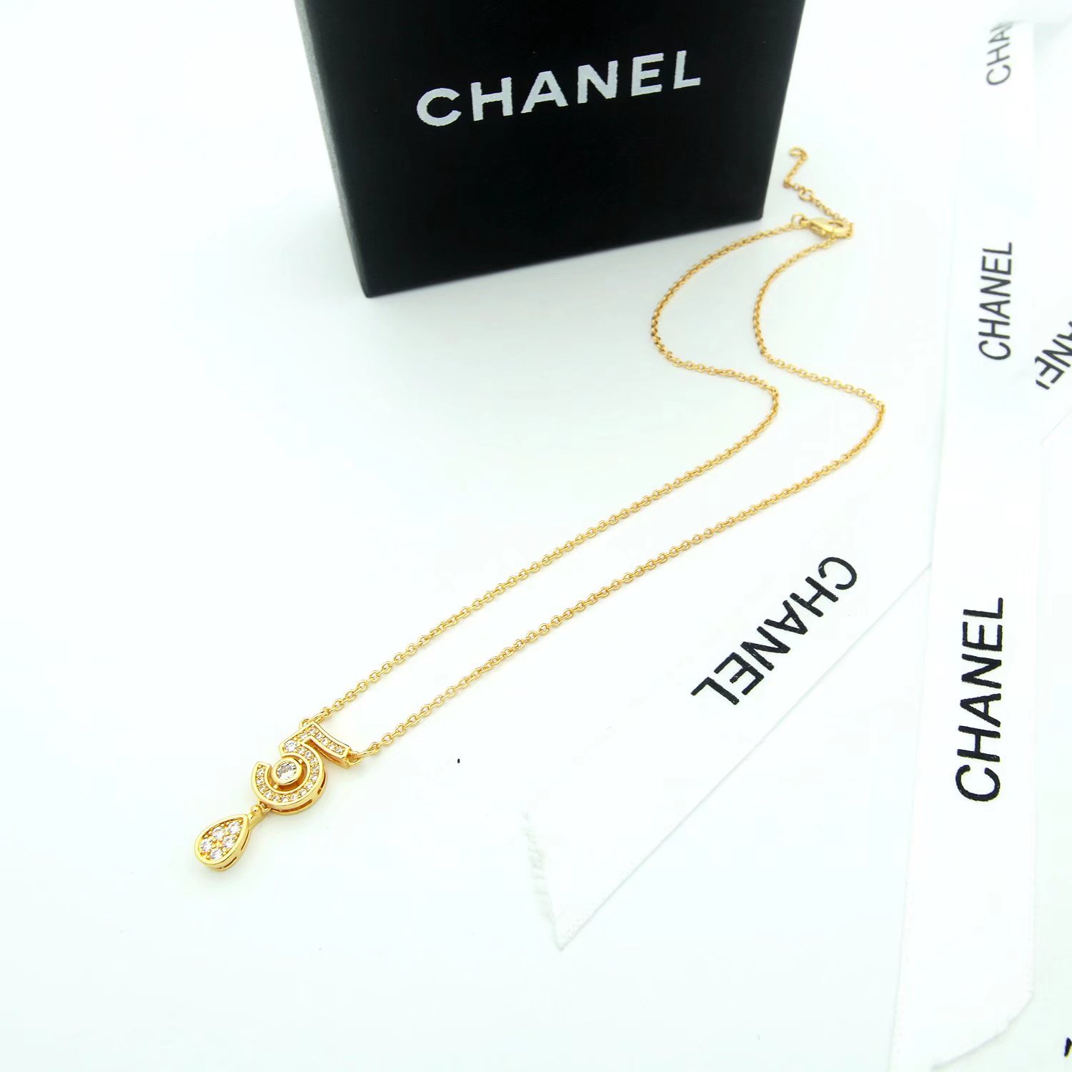 Valentino Haute Couture Haute Joaillerie Fine Jewelry Earrings Necklace 5