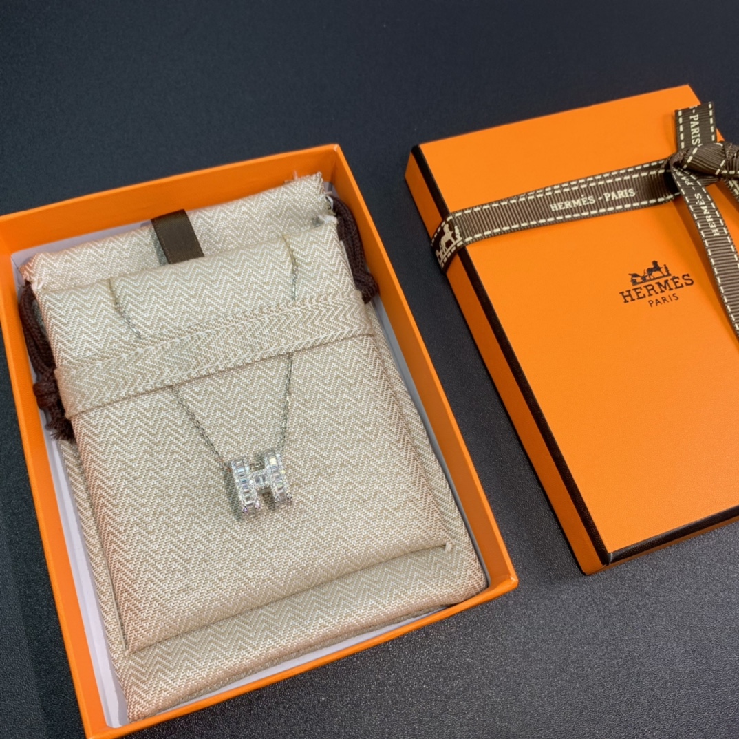 NO:102393,p98 necklace earrings HERMES/Hermes full diamond necklace-earings, Hermes necklace Hermes stud earrings, hermes, hermes, necklace19860909p98项链 耳钉 HERMES/爱马仕满钻项链-耳钉,爱马仕项链爱马仕耳钉,hermes,hermes,necklace,Jewelry