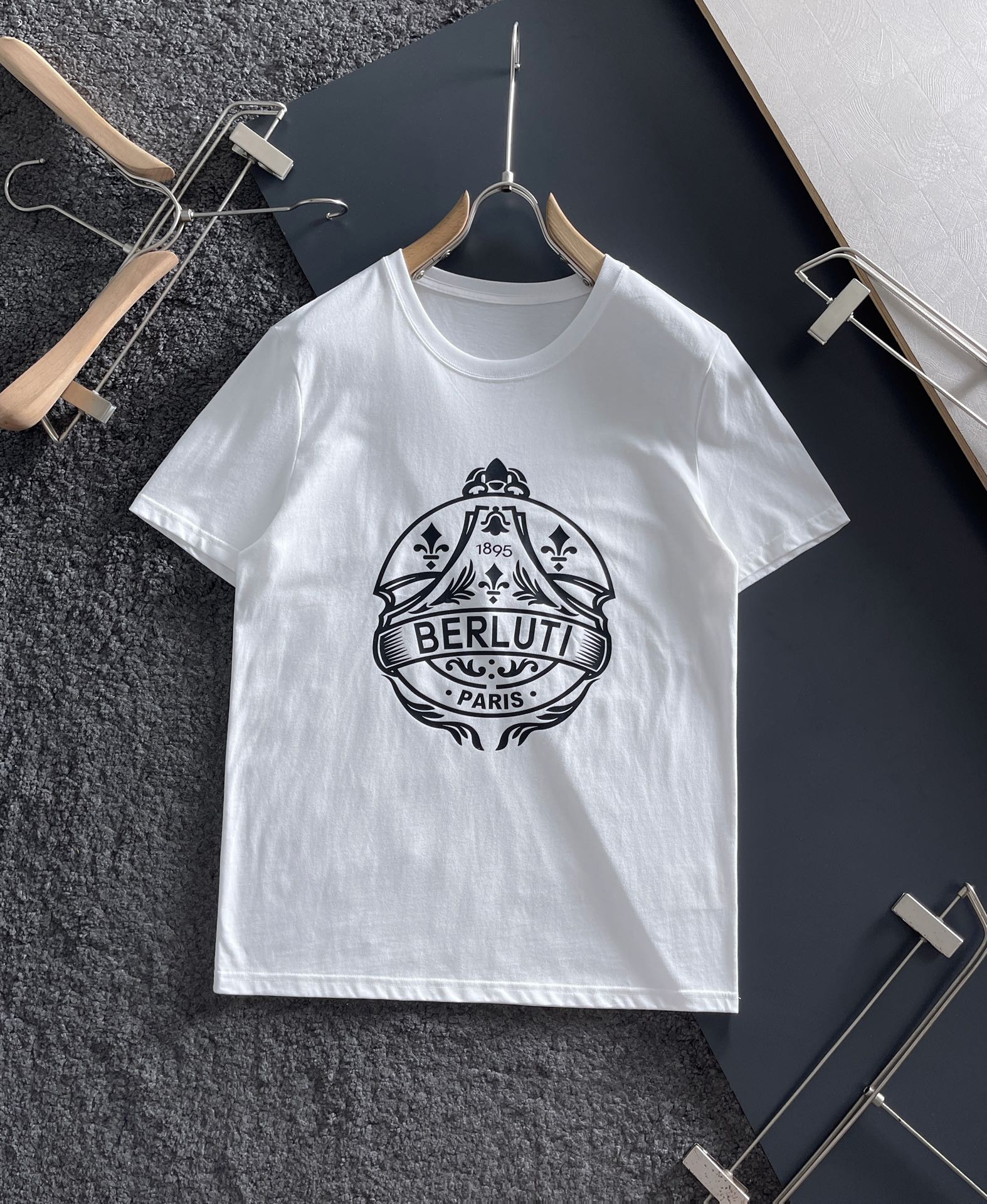 Camiseta de manga corta con estampado de la última colección de BERLUTI, de 230 gramos, de alta calidad y original de t…