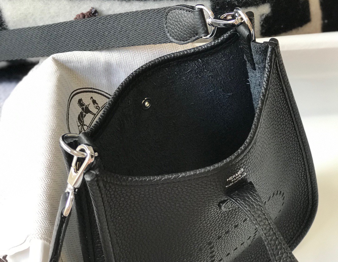 Evelyne mini 伊芙琳迷你 Togo 进口牛皮 超柔软肩带