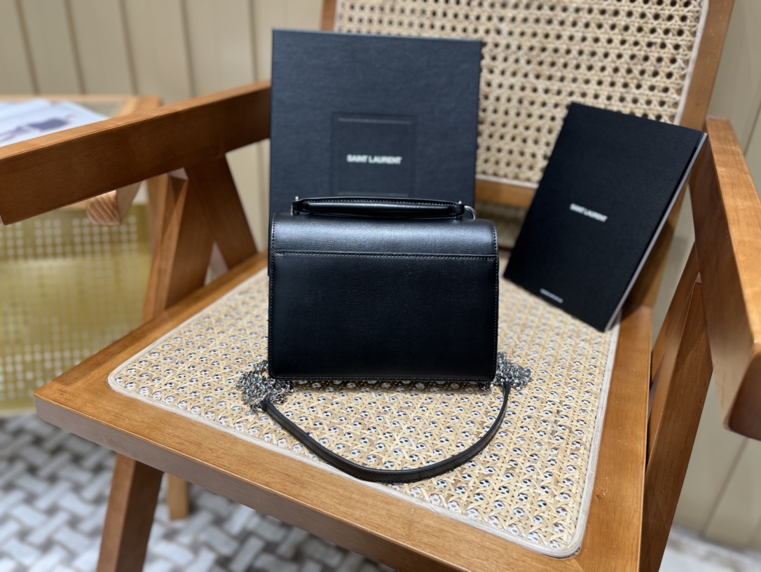 YSL 𝑺𝒖𝒏𝒔𝒆𝒕 𝑾𝒐𝒄 19CM 牙签纹日落包 533026黑色/银扣