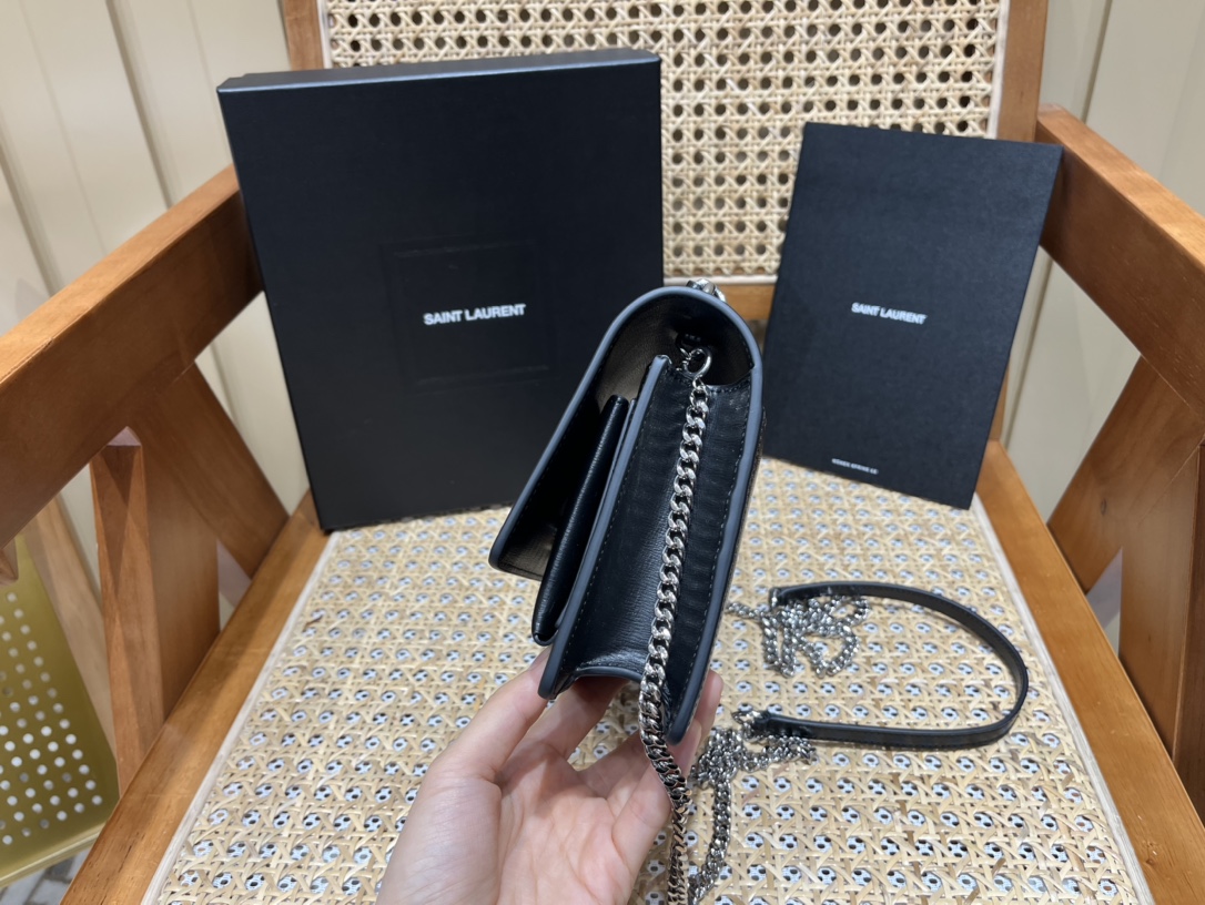 YSL 𝑺𝒖𝒏𝒔𝒆𝒕 𝑾𝒐𝒄 19CM 牙签纹日落包 533026黑色/银扣