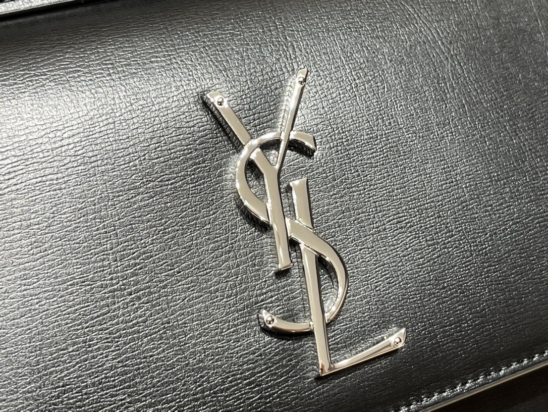 YSL 𝑺𝒖𝒏𝒔𝒆𝒕 𝑾𝒐𝒄 19CM 牙签纹日落包 533026黑色/银扣