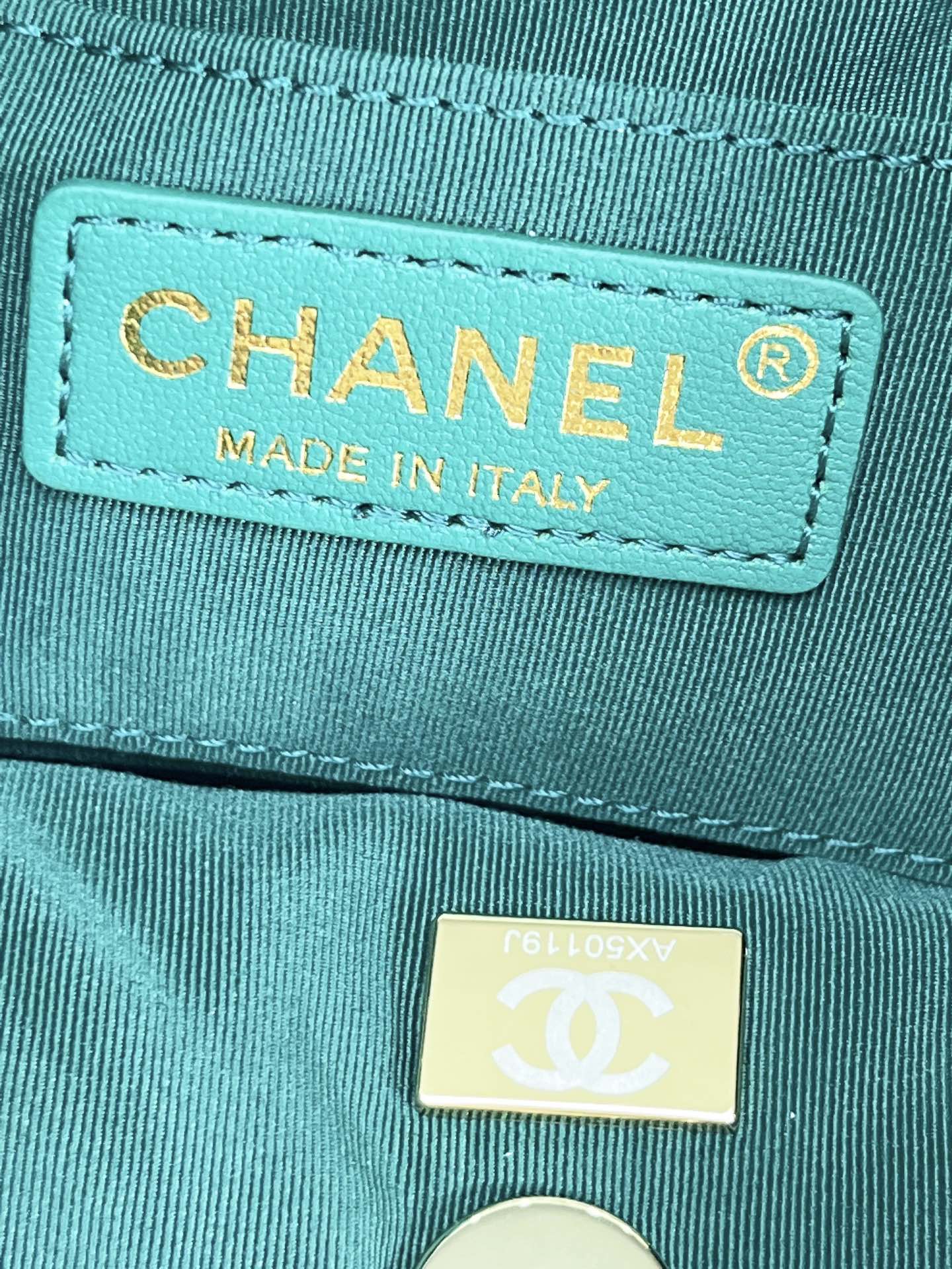 最新限量版CHANEL迷你双肩包材料