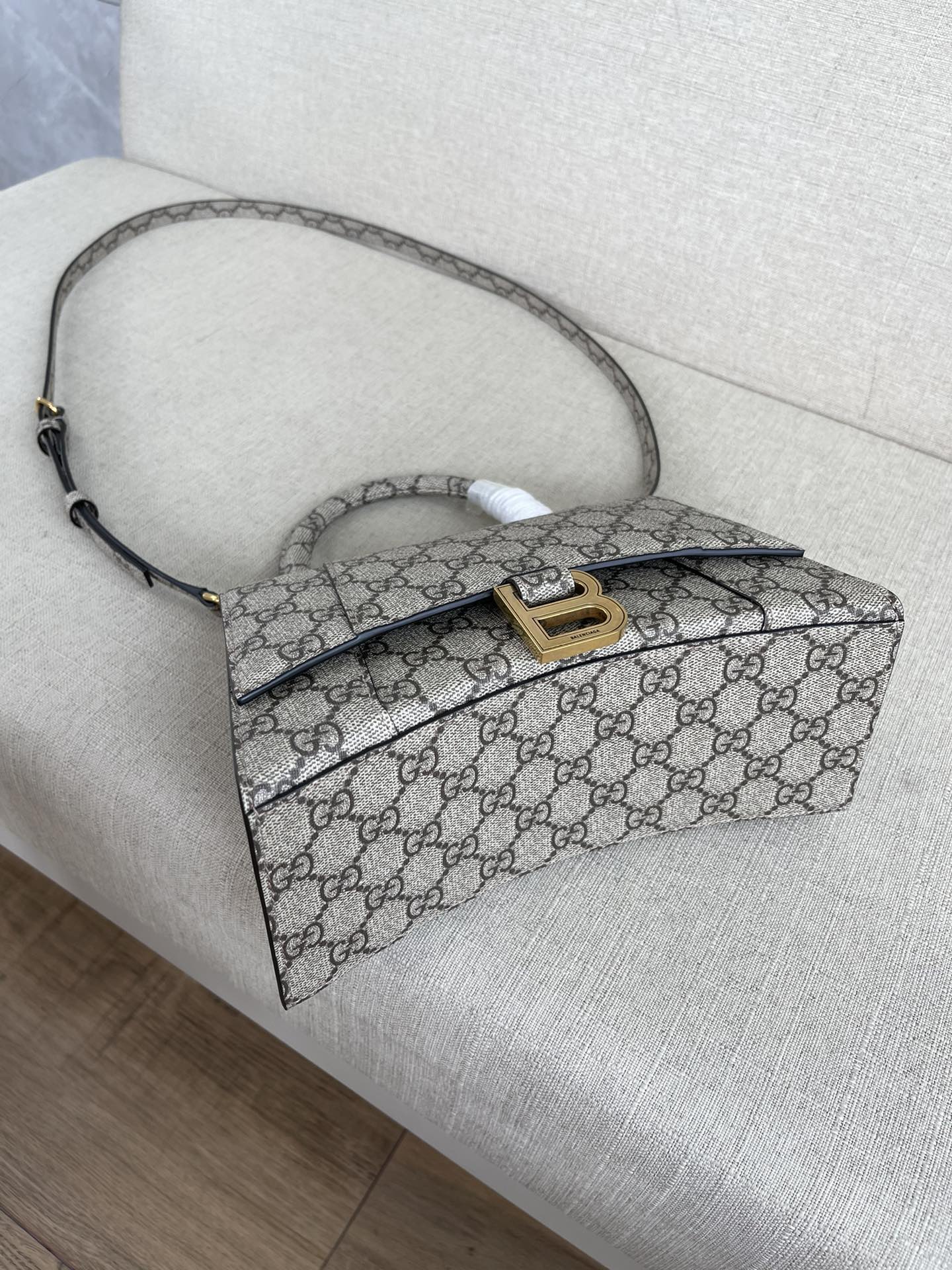 Gucci Luxury Handbag Collection 4