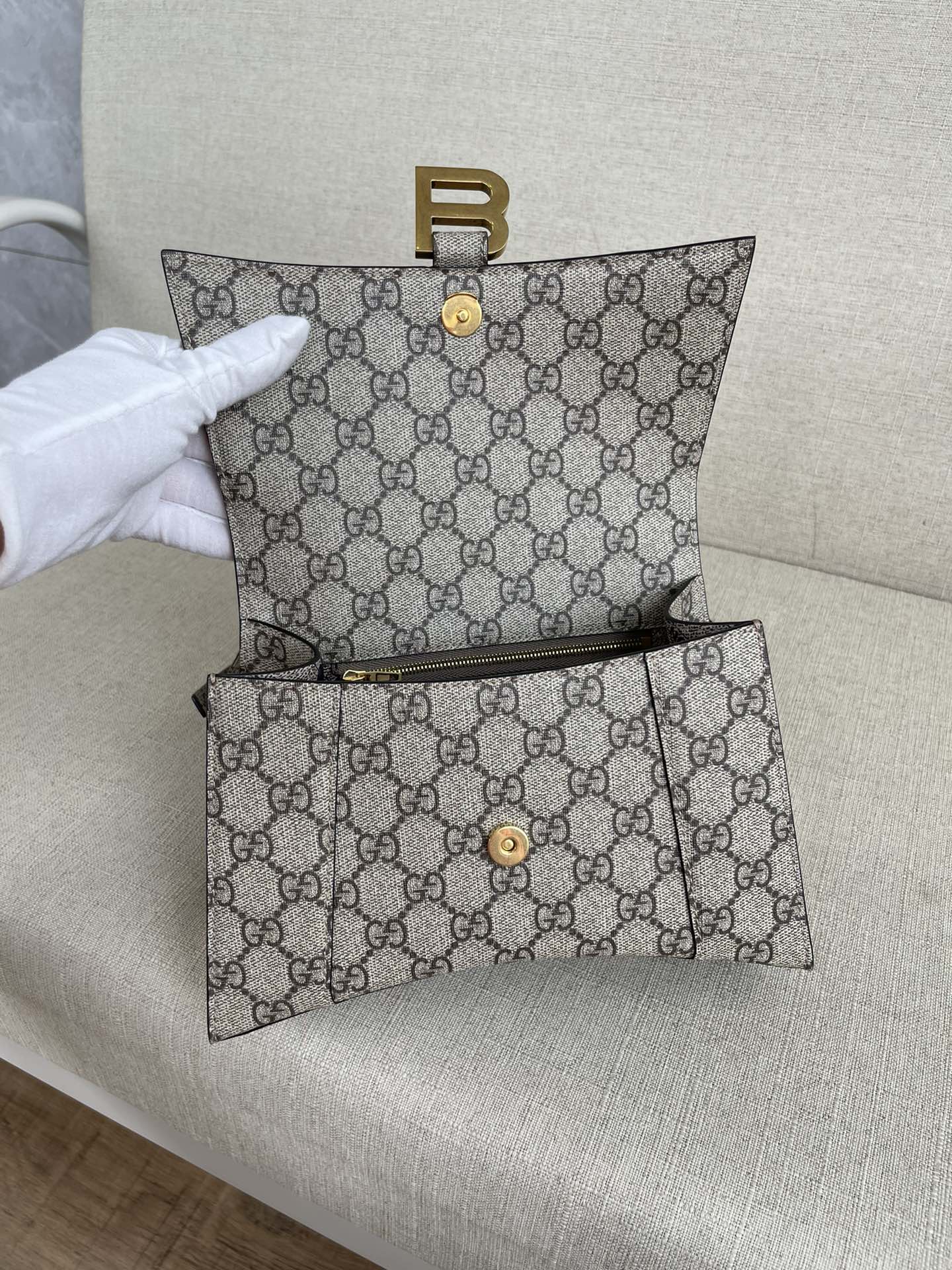 Gucci Luxury Handbag Collection 8