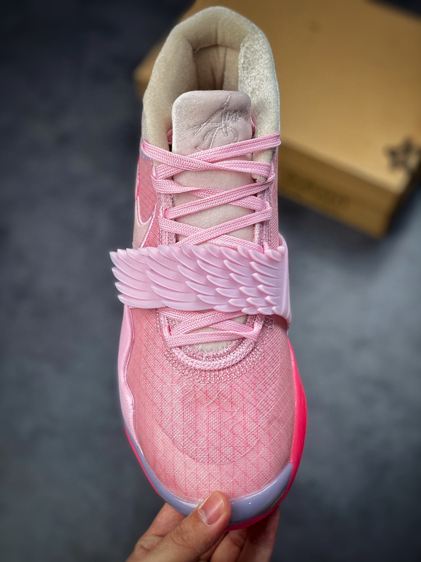260 Nike Zoom KD12 ”What The Aunt Pearl” 乳腺癌  CT2744-900