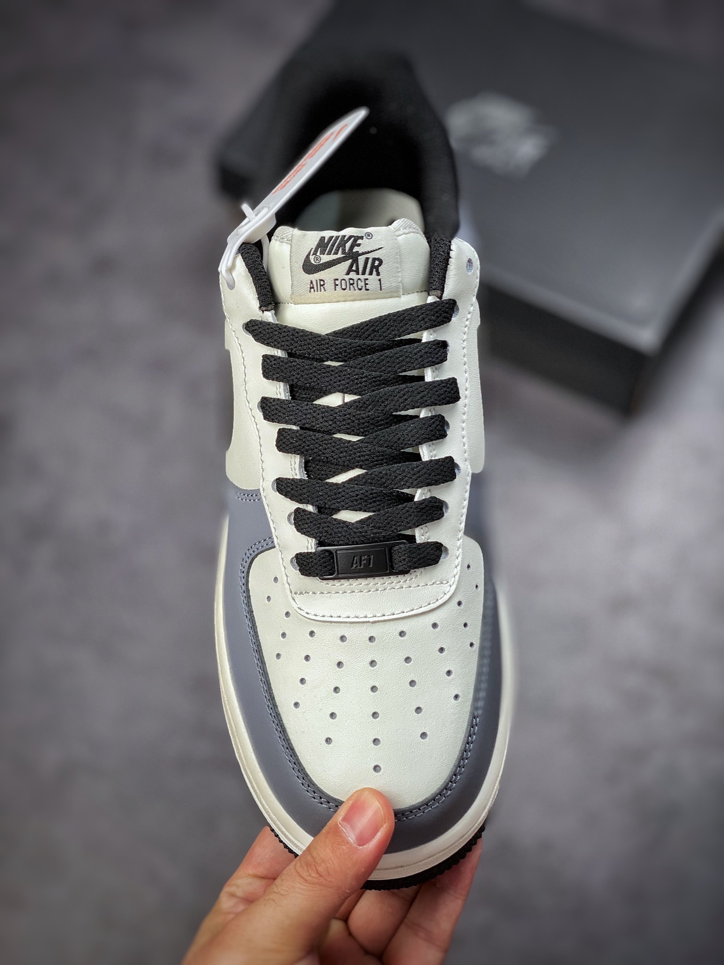 220 Nike Air Force 1 Low 07 米白炭黑灰DD3063-608