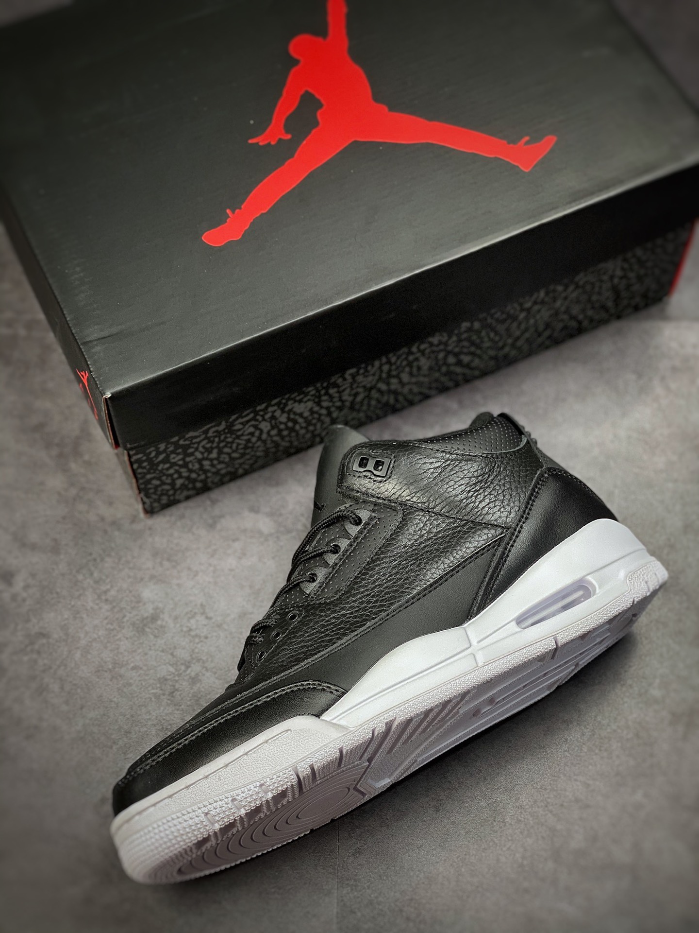 240 【地表最强性价比版本 完美清洁度】 Air Jordan 3乔丹实战篮球鞋 136064-020