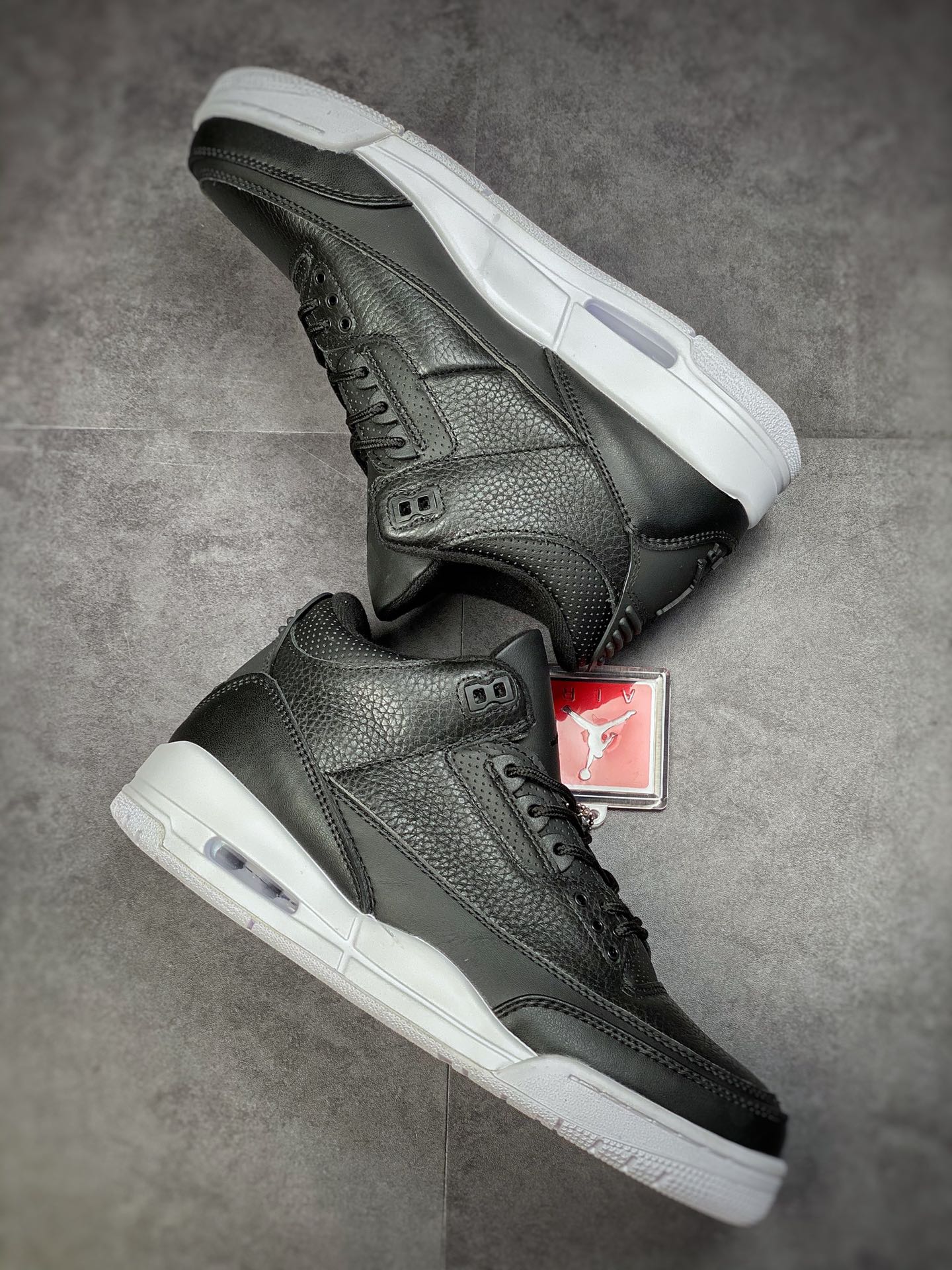 240 【地表最强性价比版本 完美清洁度】 Air Jordan 3乔丹实战篮球鞋 136064-020