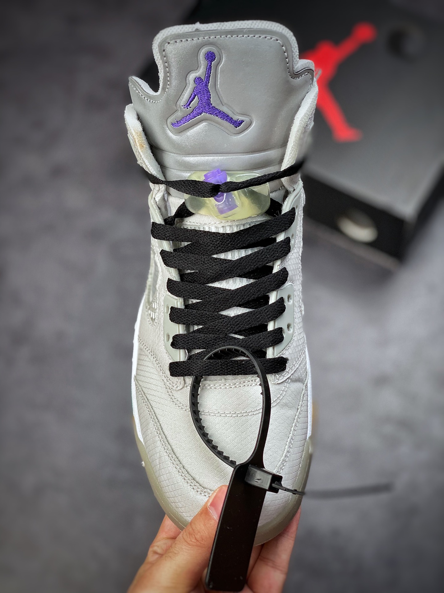 260 Off-White x Air Jordan Retro 5”Grape” 白紫葡萄 CT8480-105
