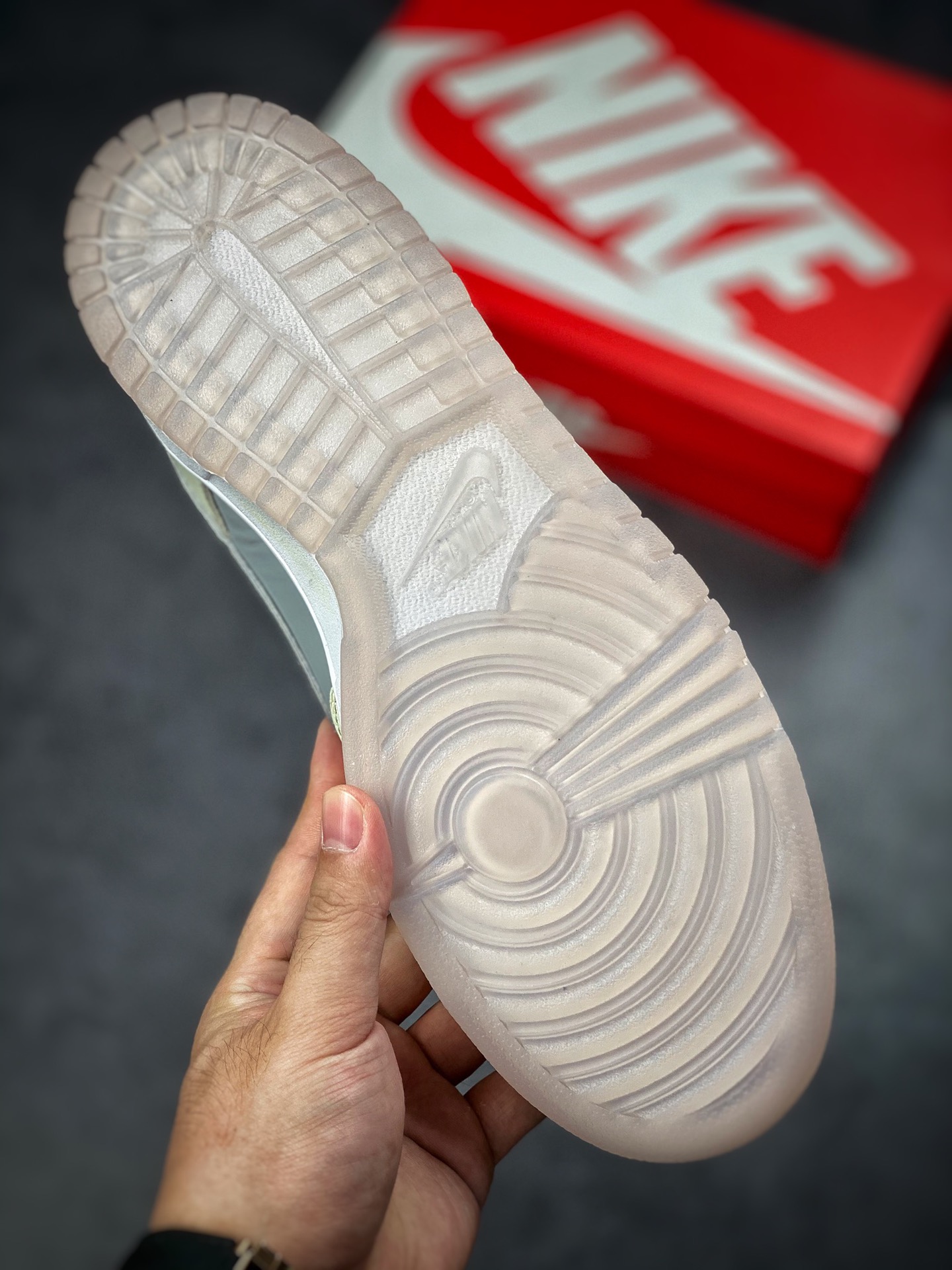 360 Nike SB Dunk Low ”Video Game”  电玩主题 DD1768-400