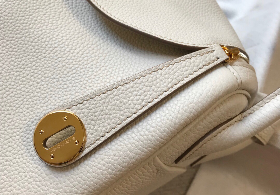 Lindy 26cm 金扣 ハンドバッグ - Togo小牛レザー製