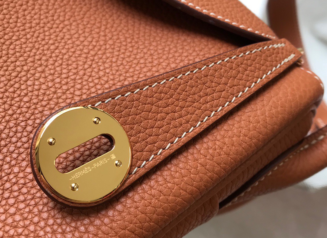 Lindy 26cm 金扣 - 高品質Togo小牛素材のハンドバッグ