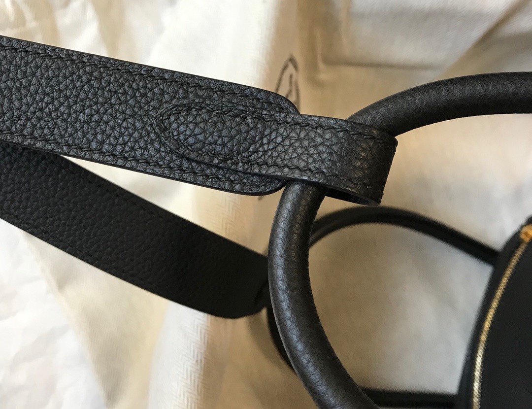 Lindy 26cm 金扣 Togo小牛の高容量バッグ