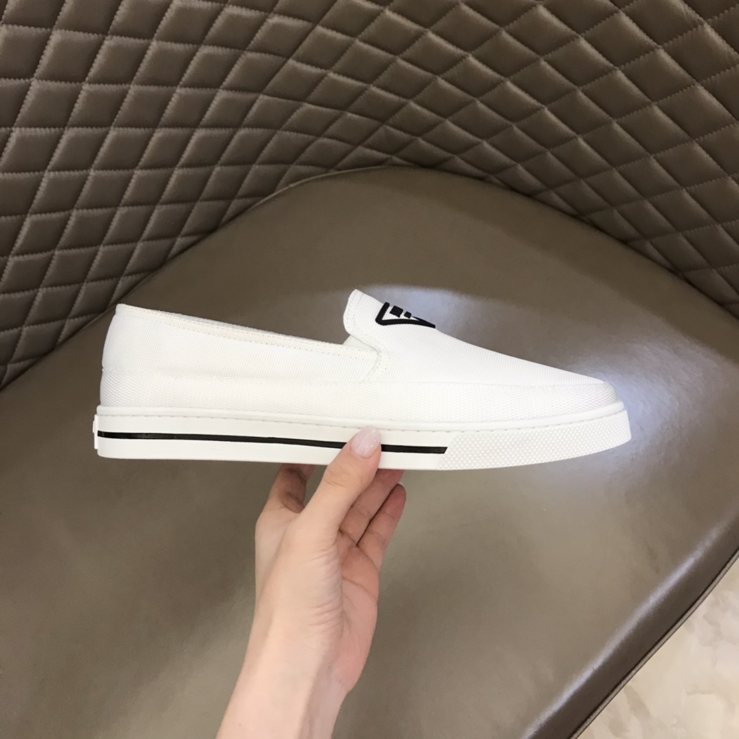 PRADA/普拉达 进口高密度原版尼龙透气男士套脚乐福便鞋