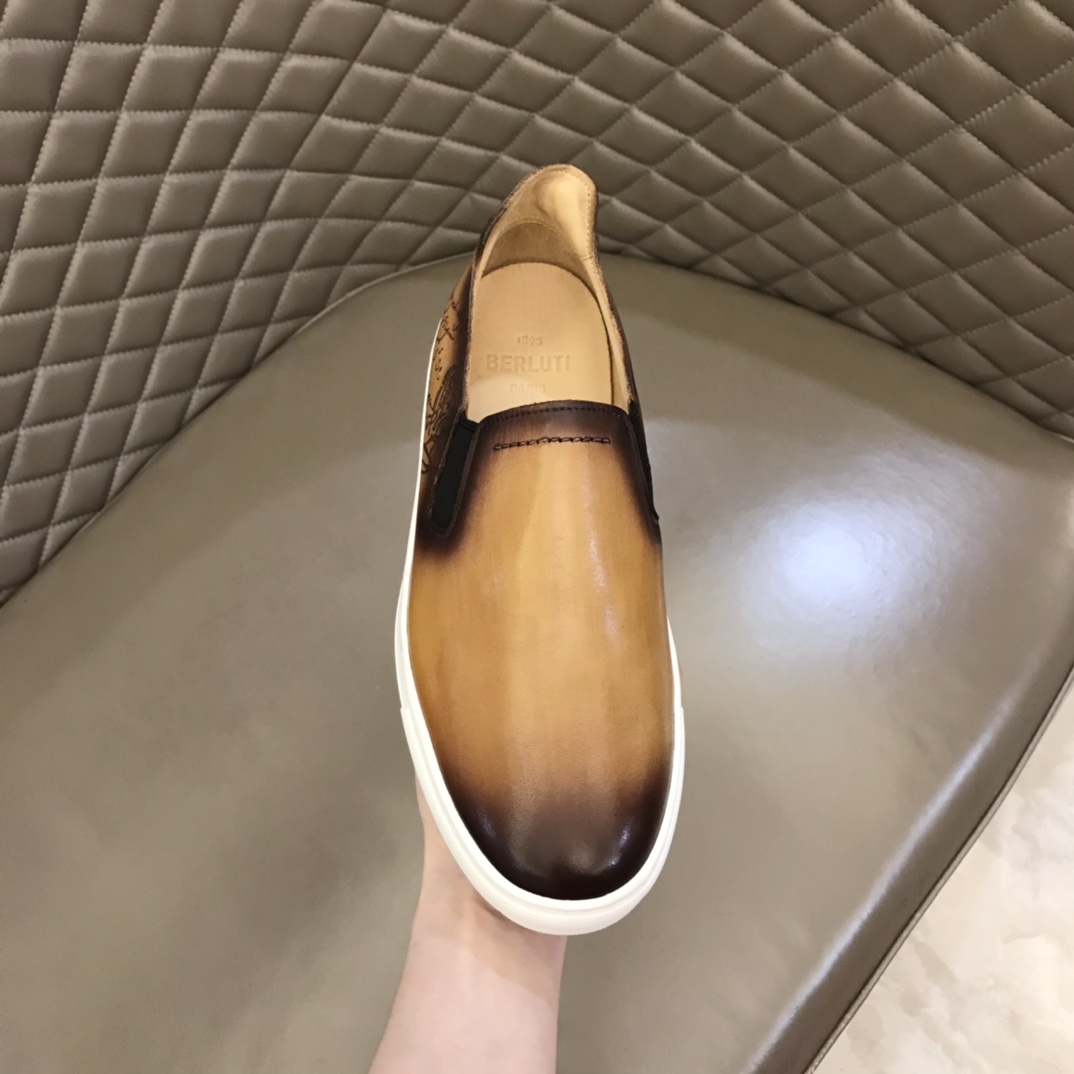 Berlui/布鲁缇布鲁   提手工擦色休闲皮鞋