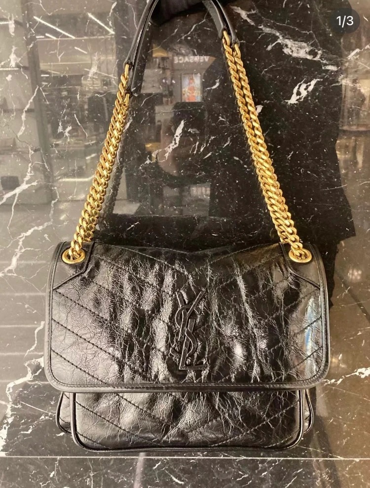 YSL 𝐍𝐢𝐤𝐢 28𝐜𝐦 邮差包 633158黑色/金链