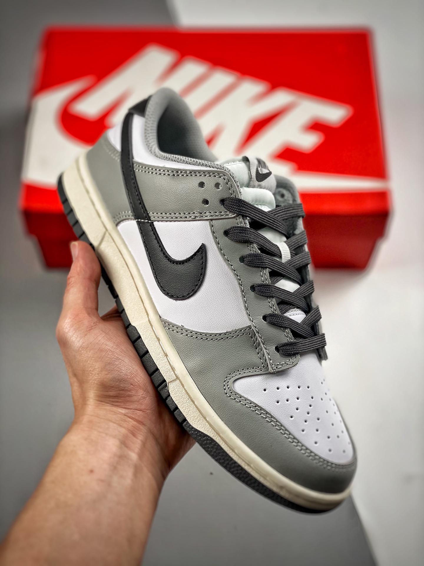 -2 Nk Dunk SB Low gris y blanco, producción original de fábrica grande, lanzamiento real, material de primera capa orig…