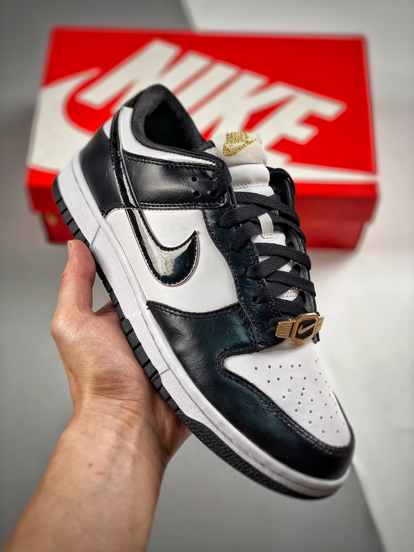 -4 Nk Dunk SB Low blanco y negro panda, hebilla dorada, producción original de fábrica grande, lanzamiento real, materi…