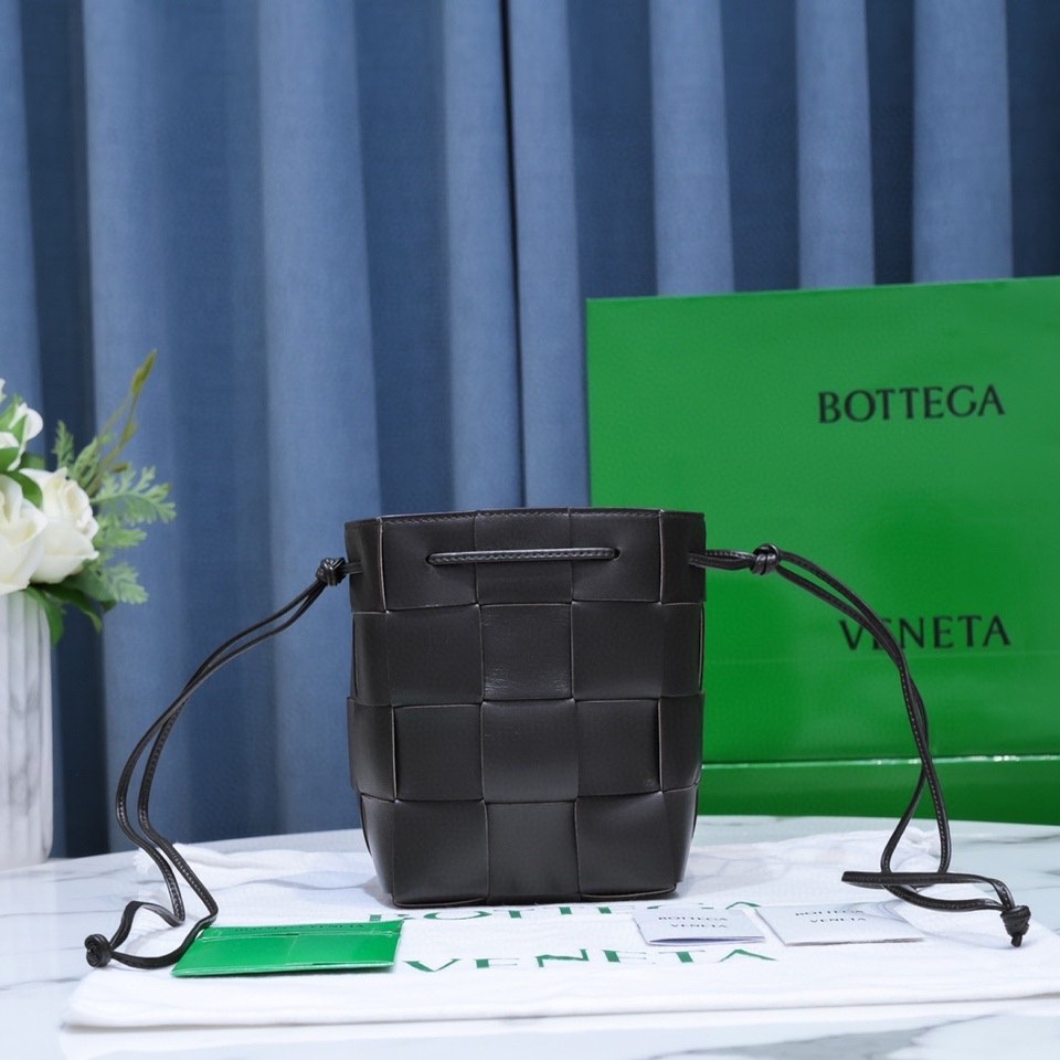 Bottega Veneta Wholesale
 Bucket Bags Fake Cheap best online
 Coffee Color Weave Unisex