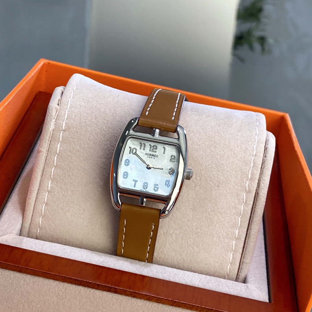 350 钻50 爱马仕 Hermes Heure H 系列腕表