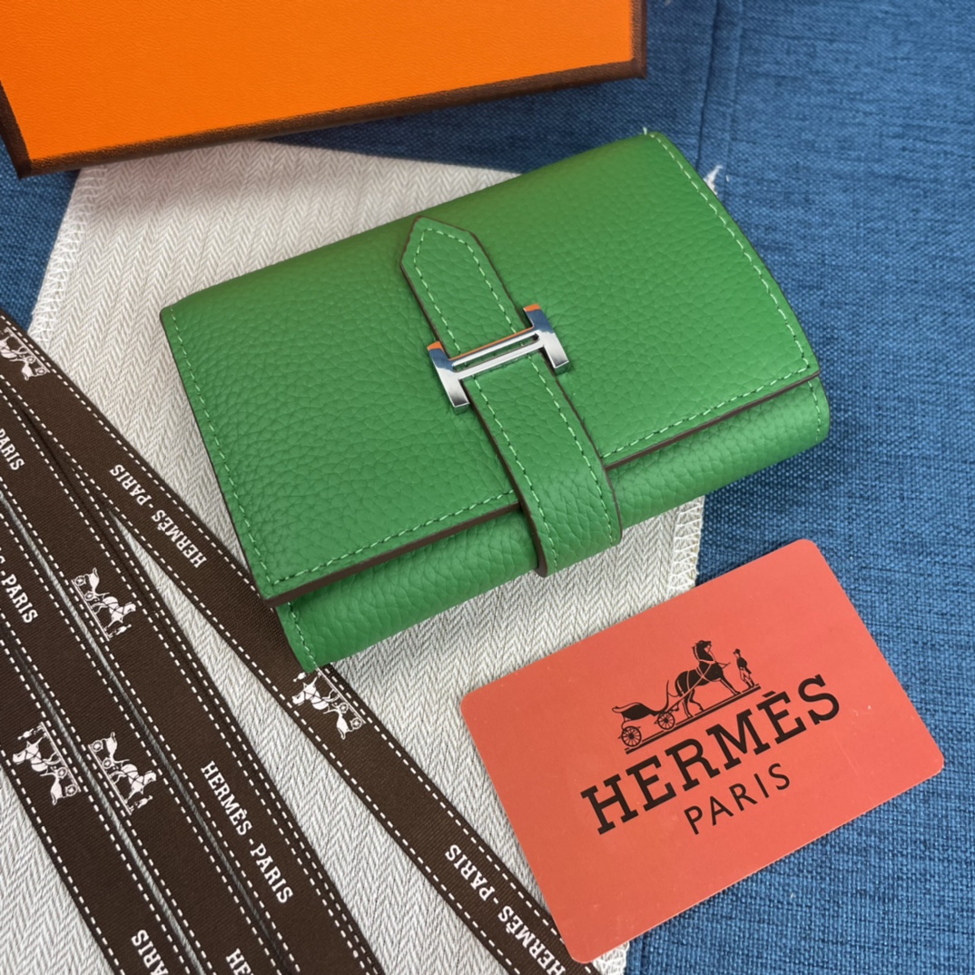 Hermes Togo 皮 三折財布 - 柔らかな手触りと高品質