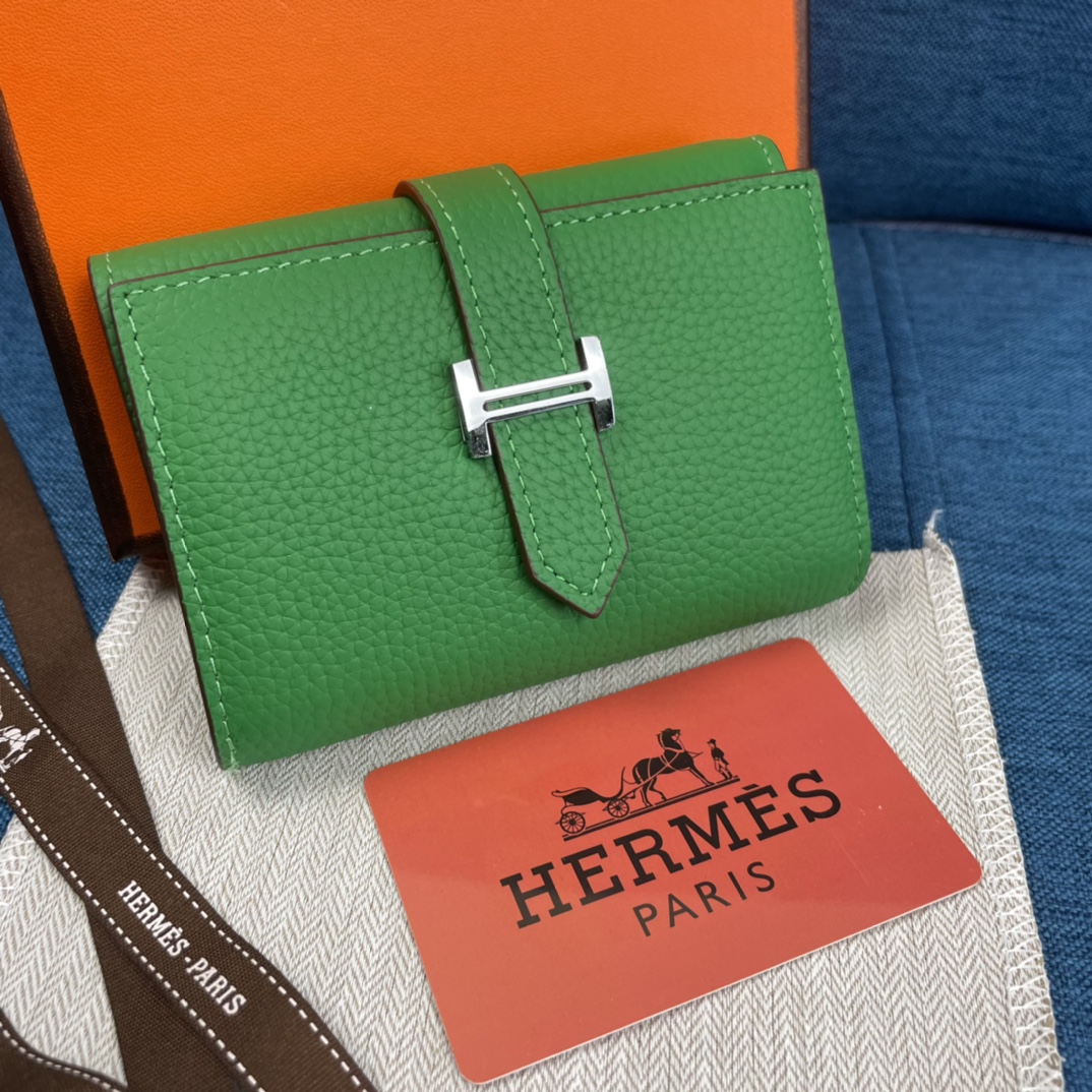 Hermes Togo 皮 三折財布 - 柔らかな手触りと高品質