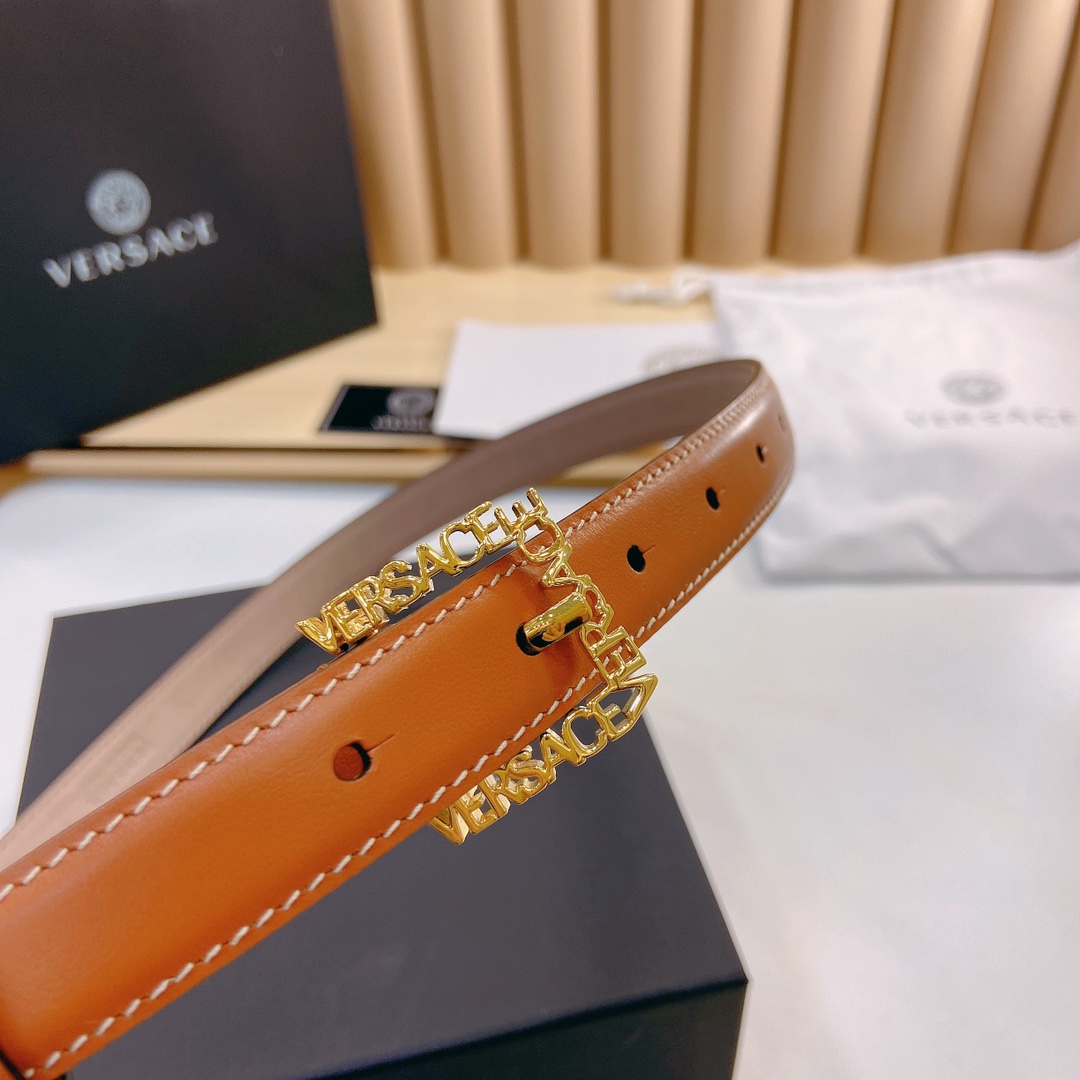 范思哲VERSACE2.0cm宽软皮