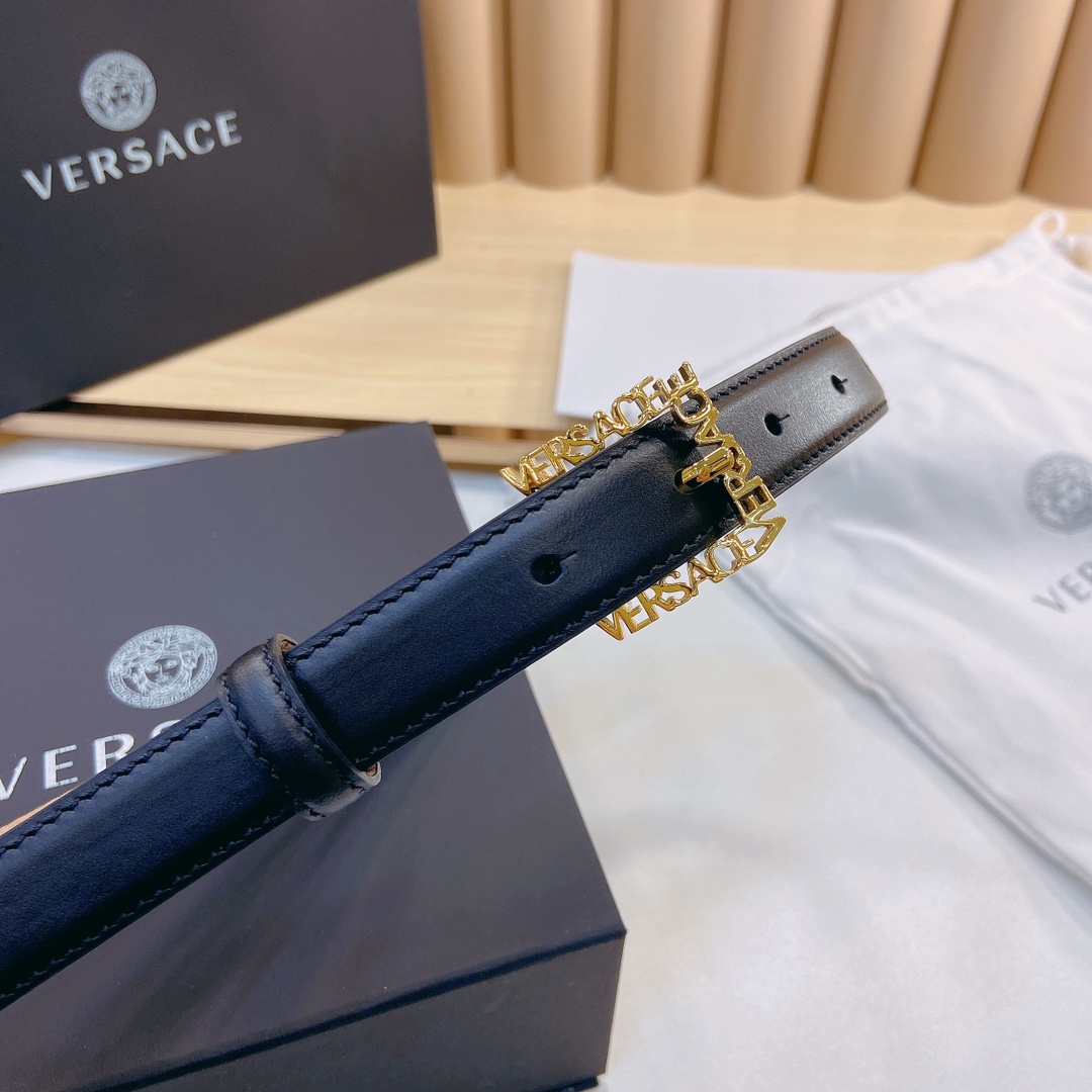 范思哲VERSACE2.0cm宽软皮