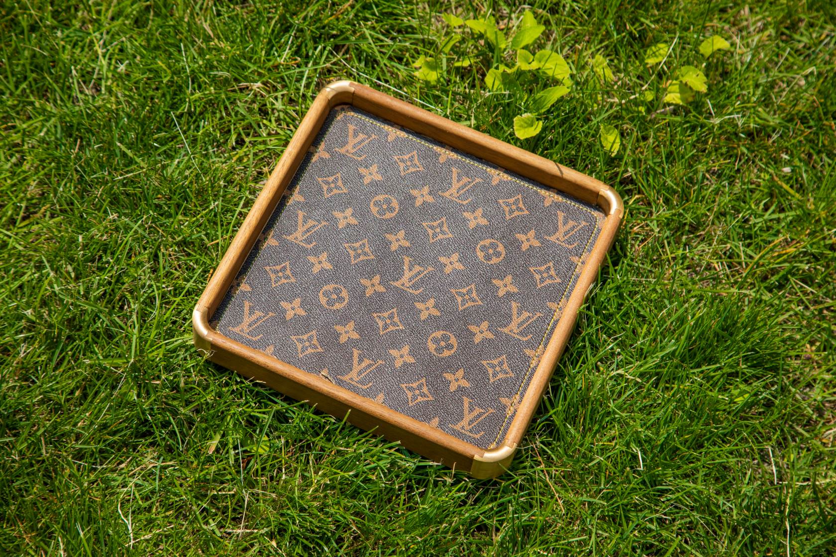 LV Walnut Wood Tray - Comprehensive 4