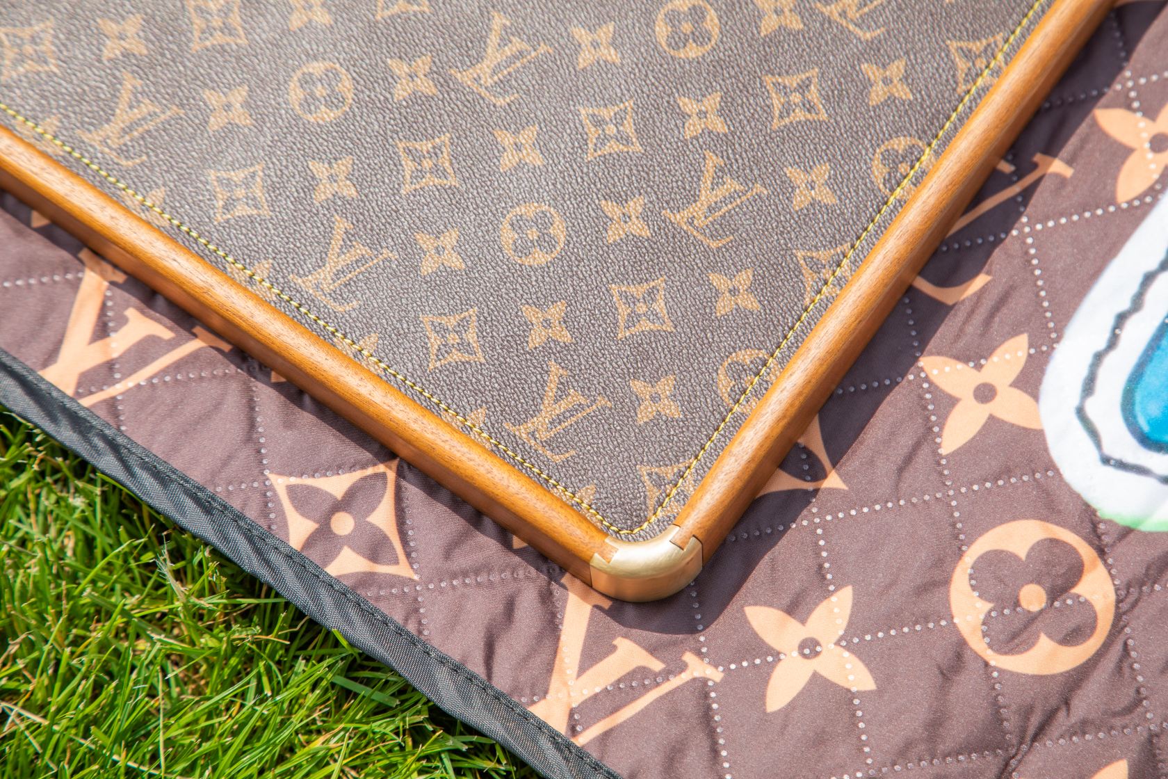 LV Walnut Wood Tray - Comprehensive 6
