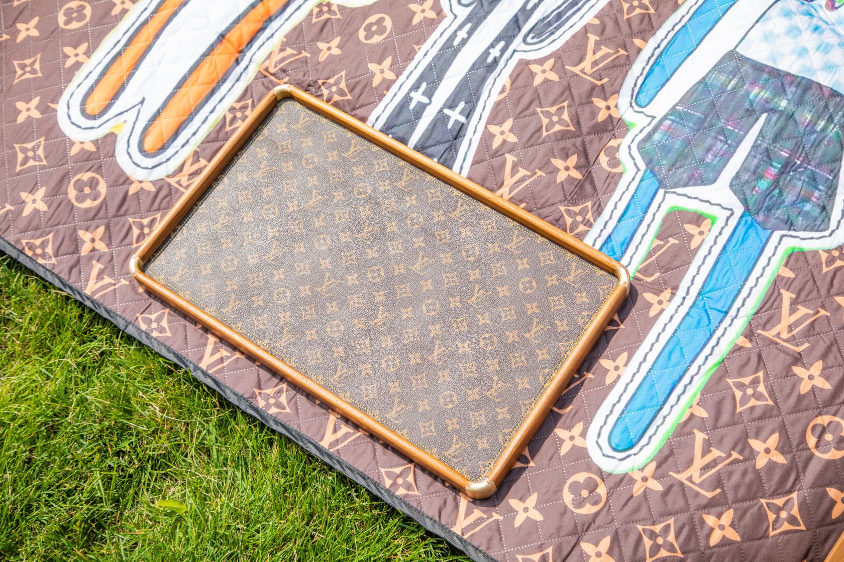 LV Walnut Wood Tray - Comprehensive 7