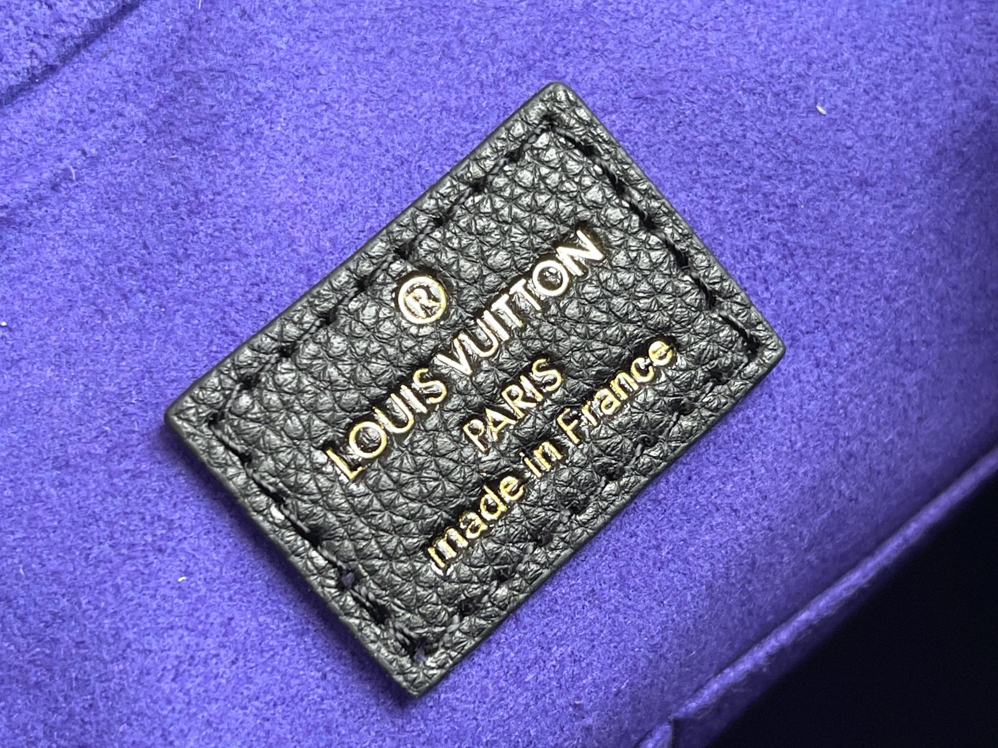 海外原单M45522 两色回货[庆祝]此款MONOGRAM帆布材质,全新风格的Melie手袋,时尚必备单品 7