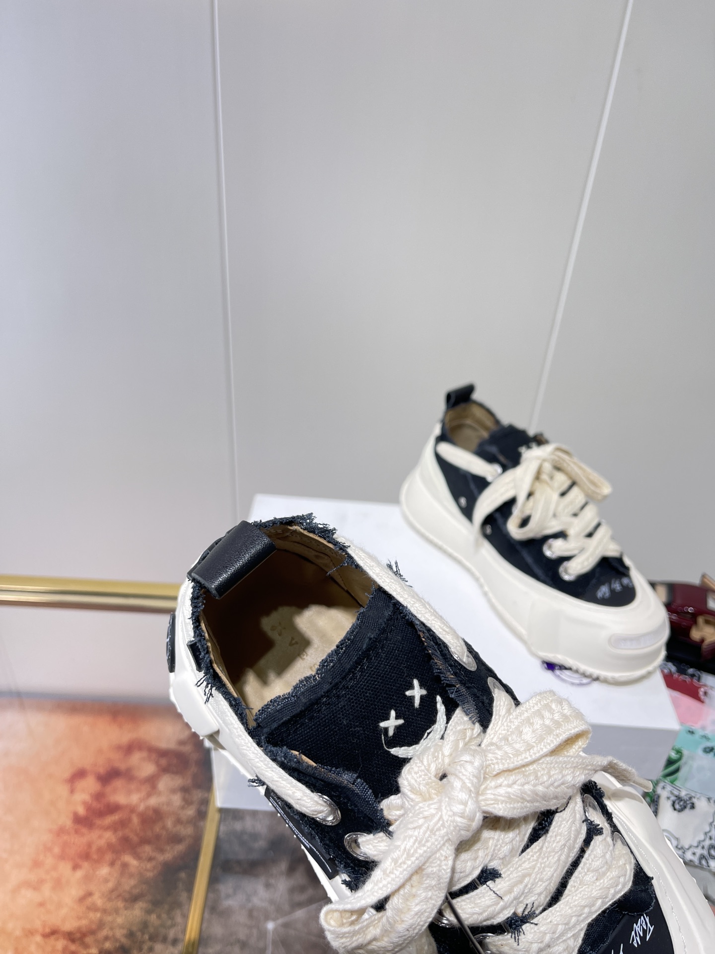 Xvesel-SmileRepublic Autumn 2022 Top Version Shoes with Zirconium Fabric - 图片 5