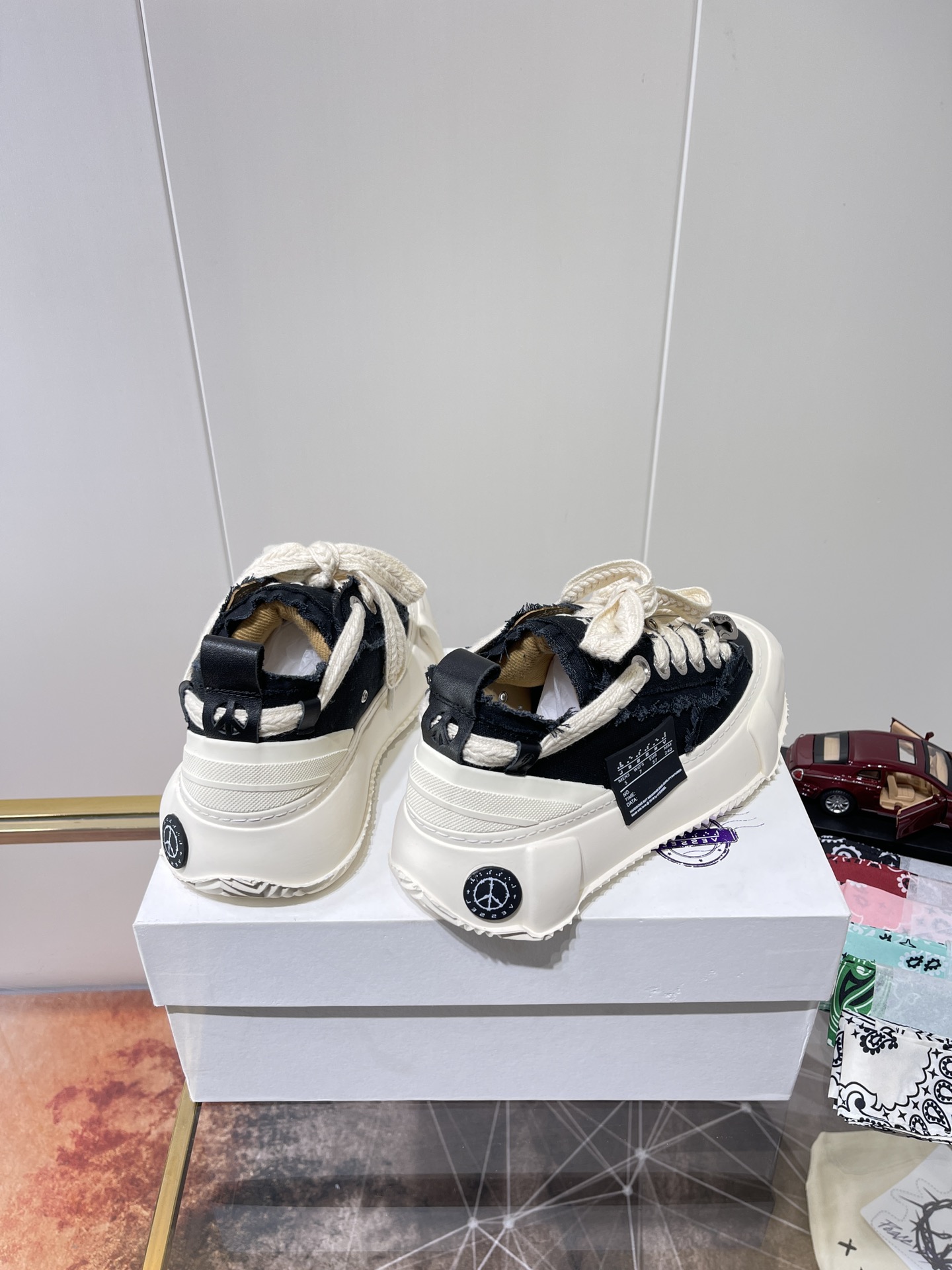 Xvesel-SmileRepublic Autumn 2022 Top Version Shoes with Zirconium Fabric - 图片 8