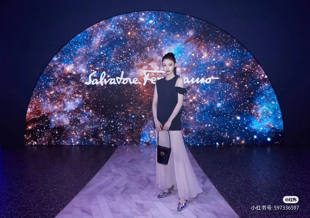 Ferragamo [Lin Yun endorsement model]