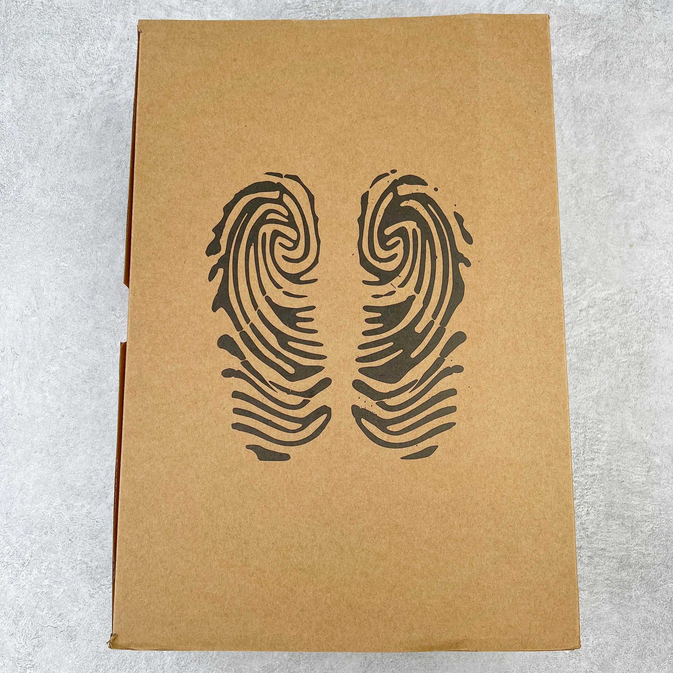 图片[9]-＃DG莞产 Salehe Bembury x Crocs Pollex Clog 卡骆驰指纹式脊骨系列夏日沙滩室内外穿搭休闲涉水洞洞鞋凉拖鞋 近年来随着Urban Outdoor的风潮持续延烧 凉鞋无疑成为了所有相关单品中最大的受益者之一 不仅在穿拖上相当方面 经挑选过后的特殊款式 还能同时兼具抗水的功能 而如果要同时兼顾到美观与时尚 那么绝对不可不提到由Salehe Bembury携手Crocs所推出的Pollex Clog了 日前艺术家 Salehe Bembury 与 Crocs 的合作再度迎来更新 在设计上更有别于Classic Clog slides的设计 改以较具有流线 同时仍兼顾抗水透湿机能性的全新样貌呈现 原厂代工追单品质 采用高工艺EVA一次爆炸鞋底模 组合防滑耐磨水晶橡胶片 后跟魔术贴调节绑带 拖鞋凉鞋随意切换 同步官方尺码：M4（36-37） M5（37-38）M6（38-39）M7（39-40）M8（41-42）M9（42-43）M10（43-44）M11（45-46）-选品中心