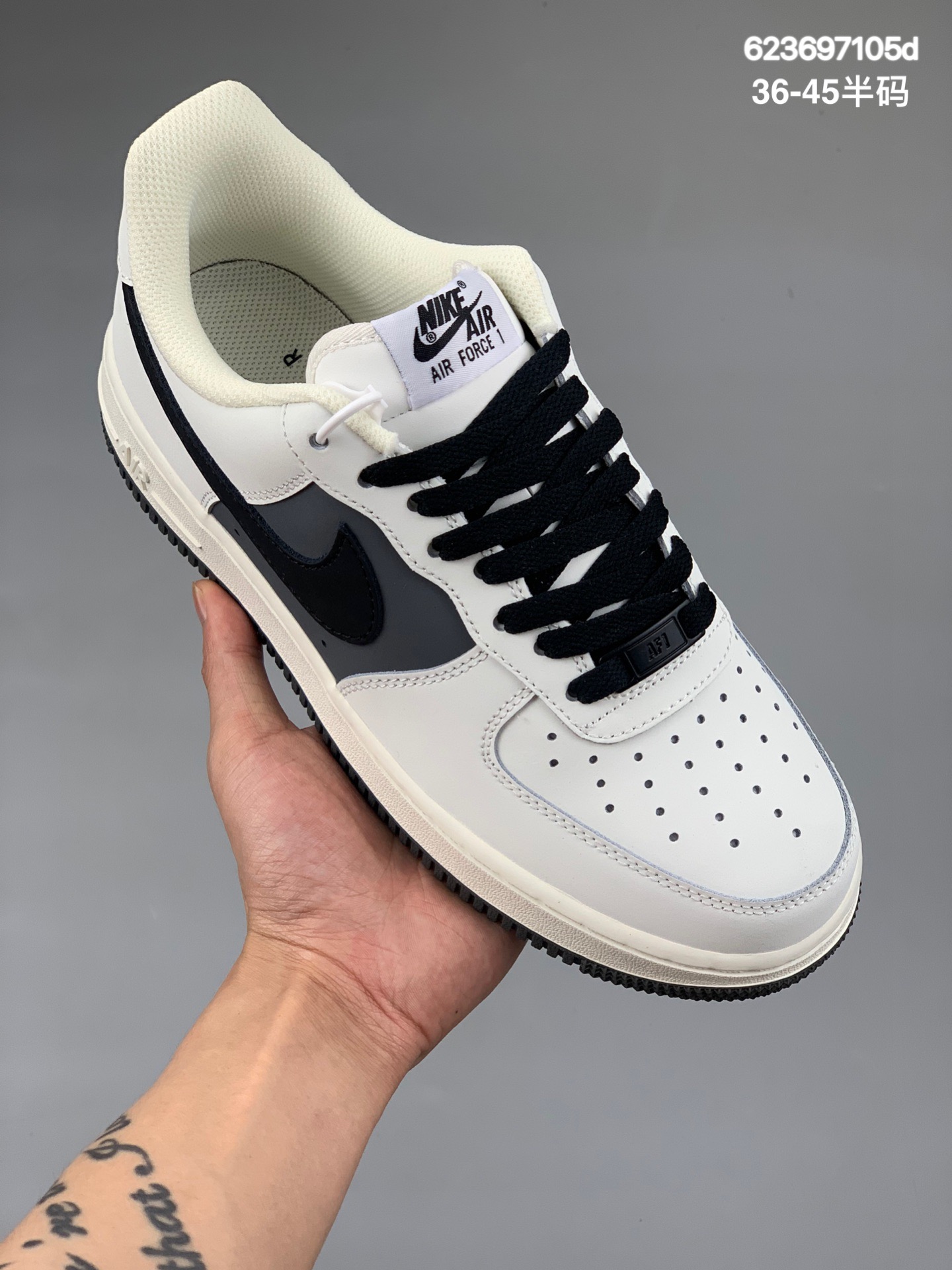 本地
NIke Air Force 1 ’07 米白碳灰拼接 空军一号低帮休闲板鞋0原装级别 原楦头原纸板 打造纯正空军版型专注外贸渠道 全掌内置蜂窝气垫 原盒配件 原厂中底钢印、拉帮完美 货号：CL2026-113
尺码：36 36.5 37.5 38 38.5 39 40 40.5 41 42 42.5 43 44 44.5 45
编码：623697105d