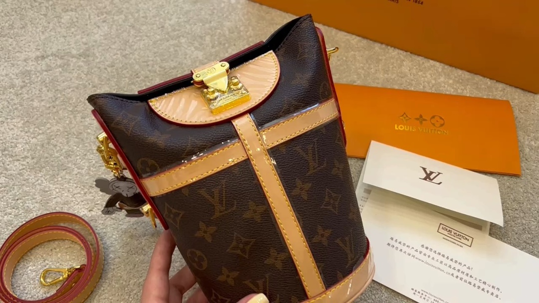 Yupoo Gucci Bags Watches Nike Clothing Jordan Yeezy Balenciaga Shoes
