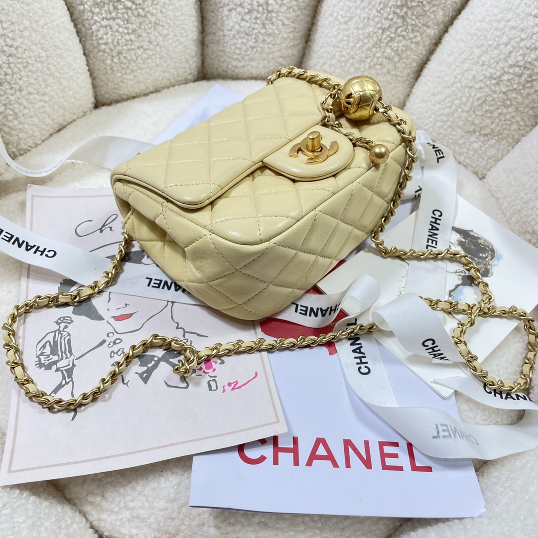 Chanel Style Shoulder Bag style reference detail image 3 from source 776578
