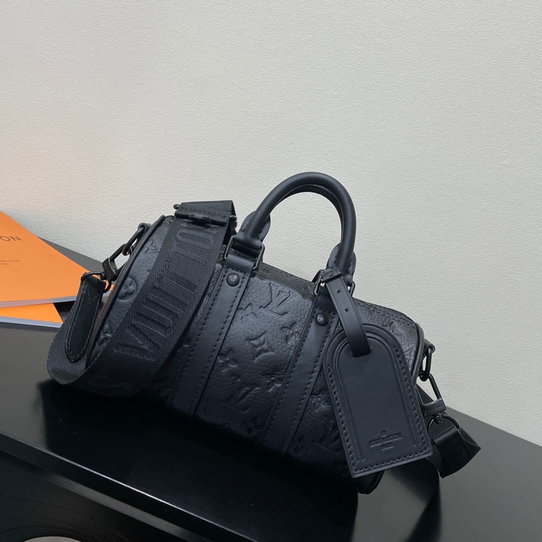 Louis Vuitton LV Keepall Handbags Travel Bags Black Cowhide M20900