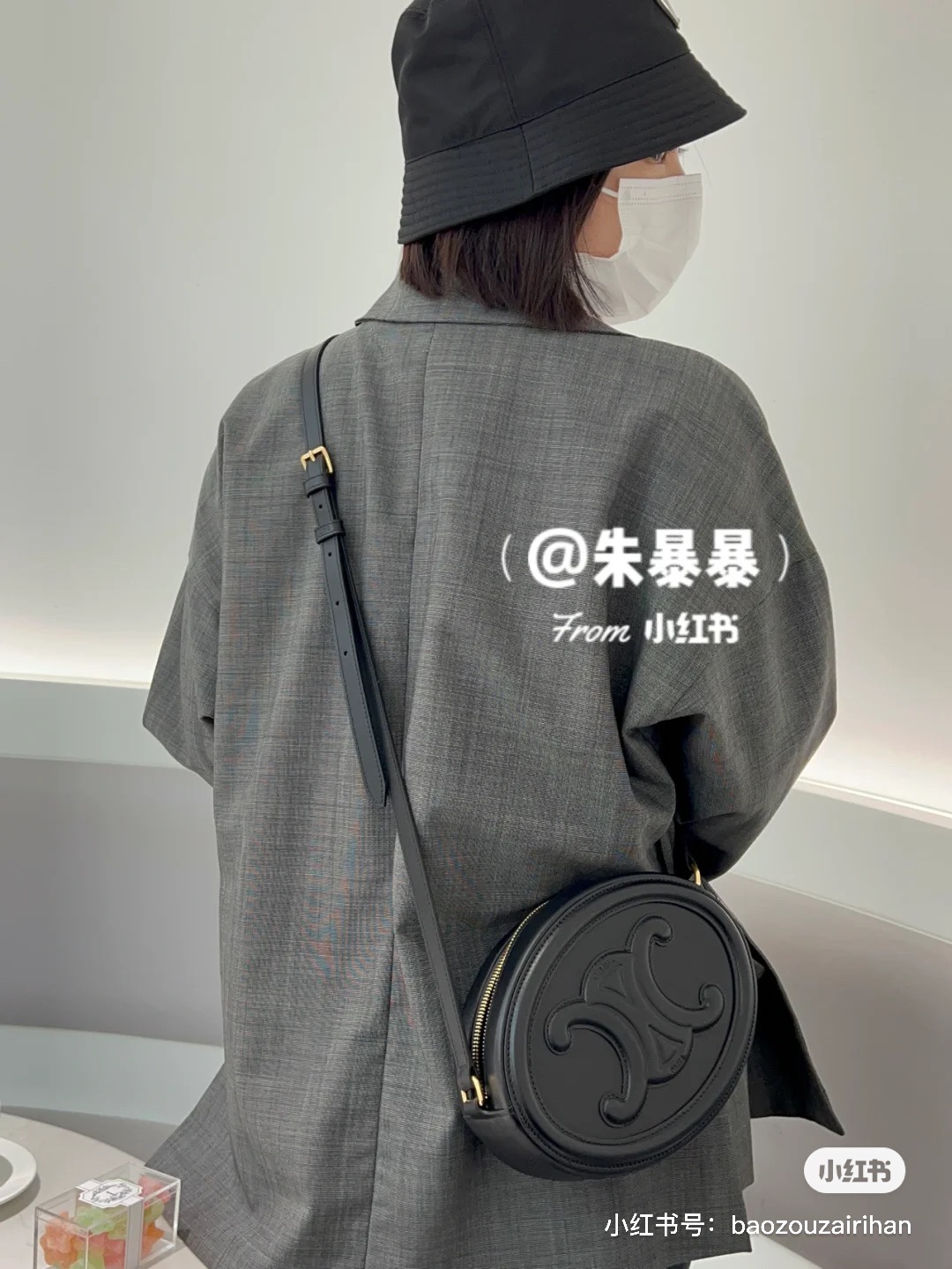 NO:209494,Celin ss mooncake bag black is so cool. Nothing special is just very textured hahahahahahaha, Celine, celine19860909Celin ss月饼包黑色好酷啊 没啥特别的就是特别有质感哈哈哈哈哈,赛琳celine,celine,celine,Bag