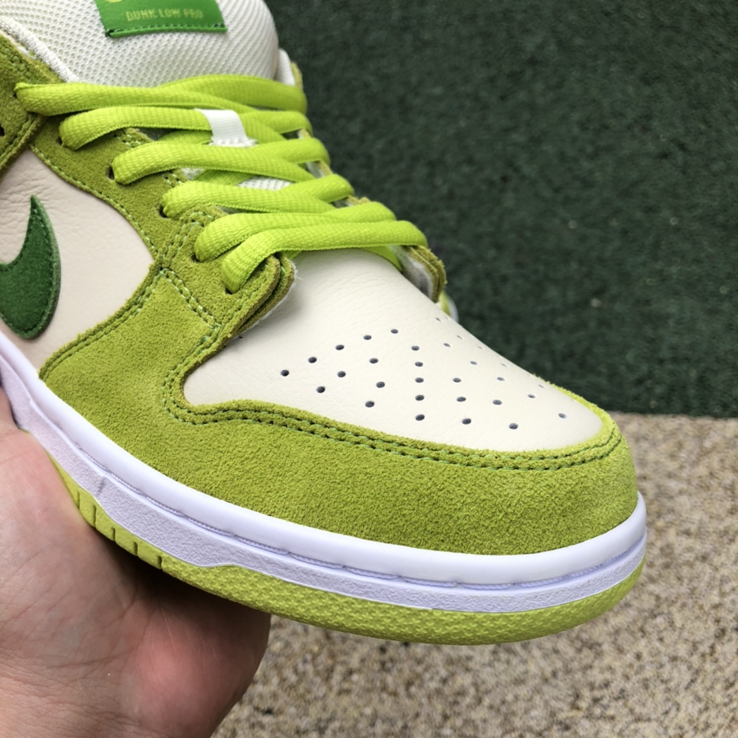Dunk青苹果 s2纯原版‼️
尺码：36-46特价😇
纯原版⚡️Nike SB Dunk Low 白绿