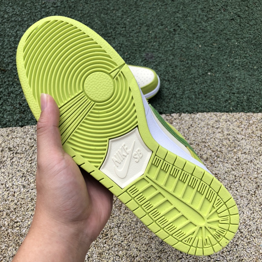 Dunk青苹果 s2纯原版‼️
尺码：36-46特价😇
纯原版⚡️Nike SB Dunk Low 白绿