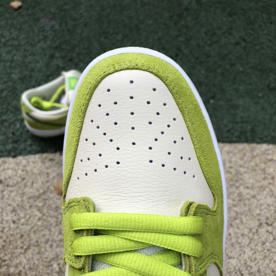 Dunk青苹果 s2纯原版‼️
尺码：36-46特价😇
纯原版⚡️Nike SB Dunk Low 白绿