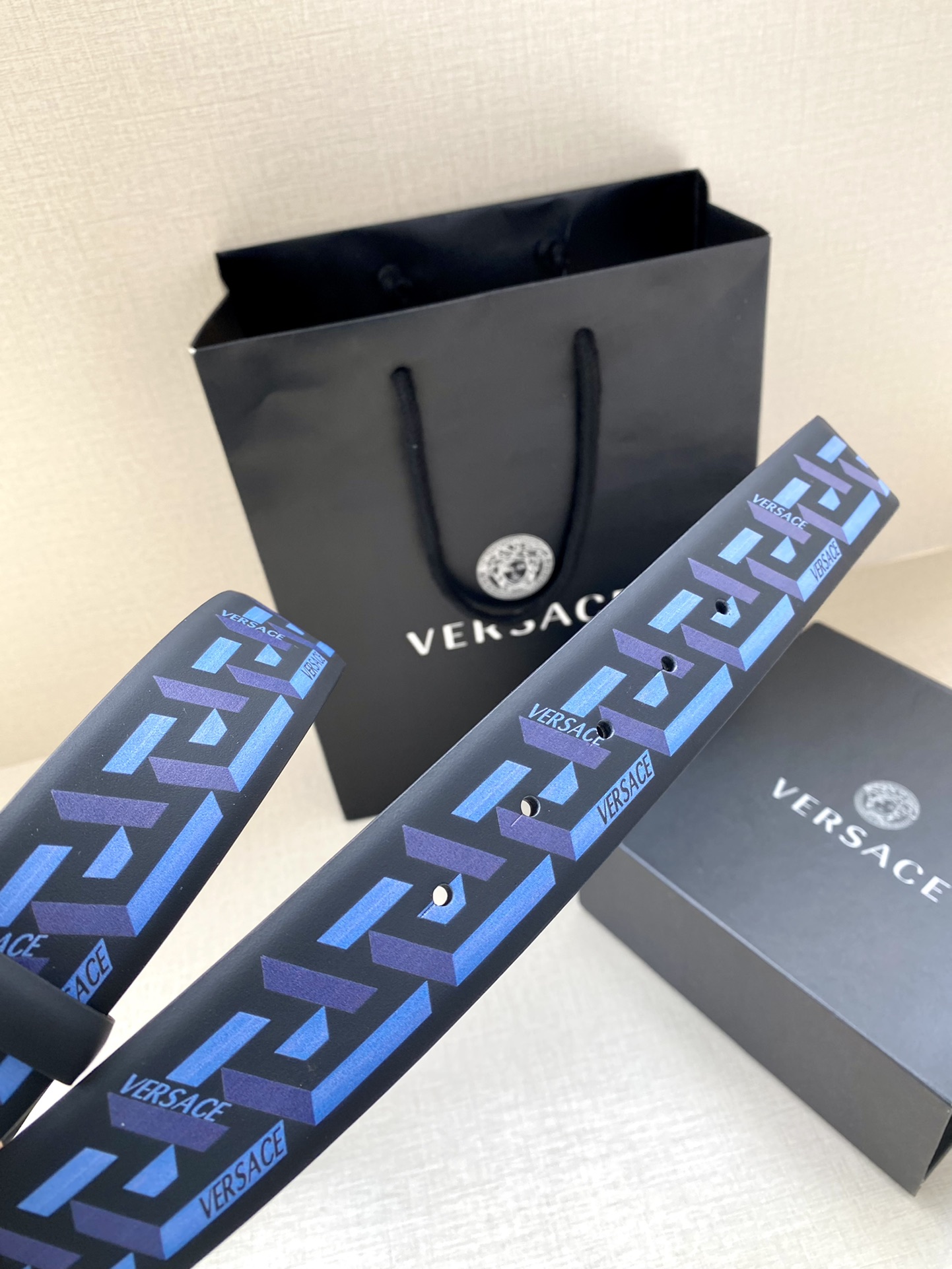 宽度4.0cmVERSACE此款经典